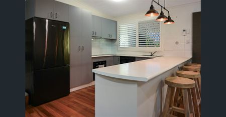 Low Set Home with Views & Convenient Location - Photo 5