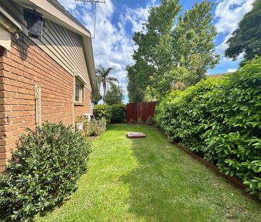 Spacious Immaculate Family Living - East Doncaster Secondary Colleg... - Photo 4