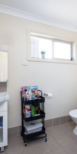 1 Bedroom Granny Flat with Modern Finishes&excl; - Photo 4