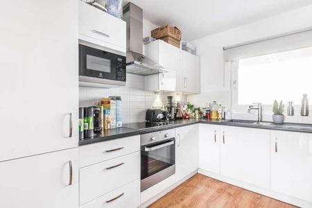 London Road, Barking, IG11 - Photo 2