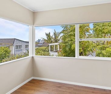 Lovely fresh home in quiet central location. - Photo 3