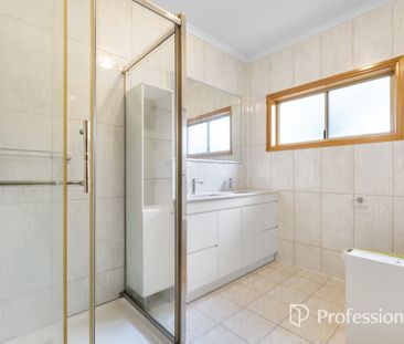 Well Maintained 3 Bedroom Unit - Photo 6