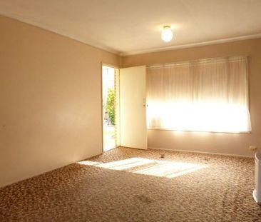 Neat & Convenient Living in Lavington - Photo 3