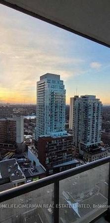 Yonge/Eglinton Beautiful Fully Furnished 1Bdrm Private Balcony - Photo 1