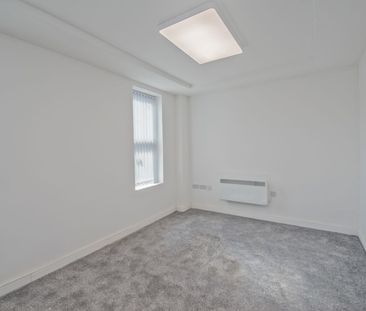 1 Bedroom - Photo 5
