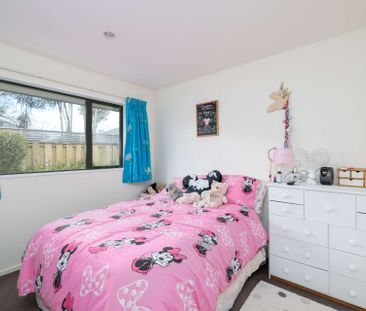 Three bedroom home, Northwood - Photo 2