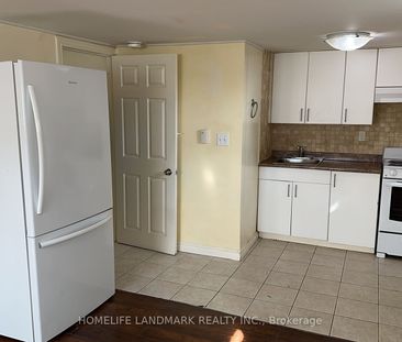 Detached Home For Lease | C8120660 - Photo 2