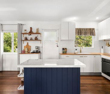 Charming, Renovated Family Home with Spacious Yard! - Photo 1