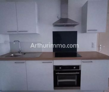 Location Appartement 2 pièces 54 m2 à Lons-le-Saunier - Photo 3