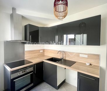 ROGNONAS - Appartement spacieux avec 2 chambres., - Photo 2