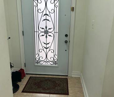 For Lease - 4332 Guildwood Way, Mississauga, Ontario - Photo 6