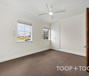 Three bedroom home in heart of Norwood - Photo 3