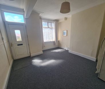 4 Bed - 16 Ecclesburn Street, City Centre, Leeds - LS9 9DB - Student - Photo 6