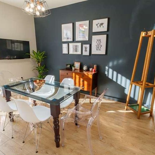 Esher Road, L6 - Photo 1