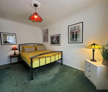 2 bedroom semi-detached bungalow to rent - Photo 4