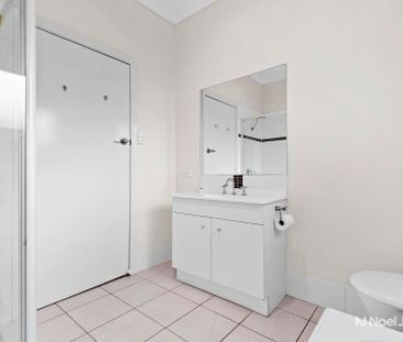 54 Hamilton Road, BAYSWATER NORTH - Photo 1