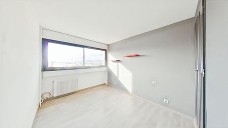 Location Appartement 3 pièces 68m² VALENCE 26000 - Photo 2