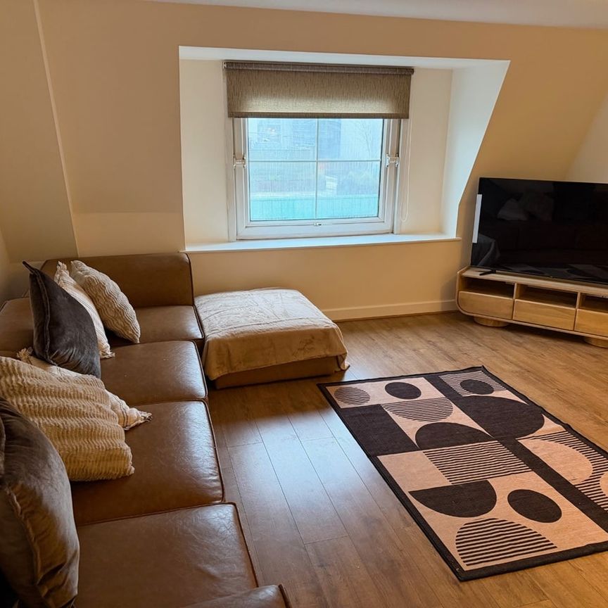2 Bed Penthouse, City Central, LS1 - Photo 1