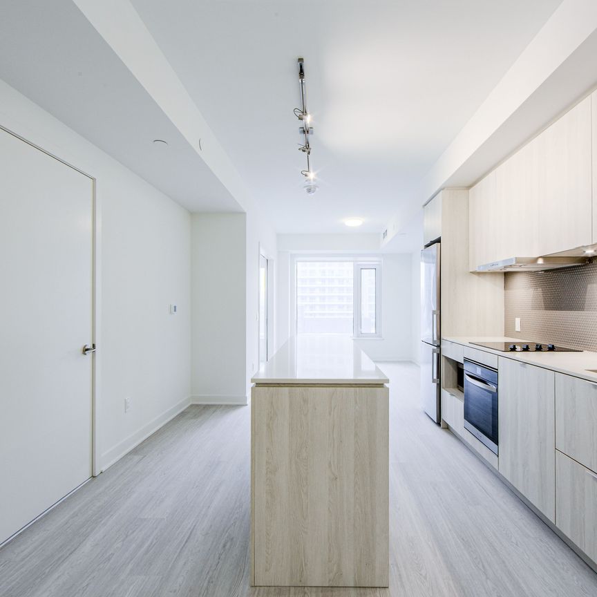 For Lease - 11 Yorkville Avenue Unit# 503, Toronto, Ontario - Photo 1