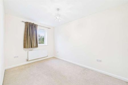 Locksley Gardens, Winnersh, Wokingham, Berkshire, RG41 - Photo 2