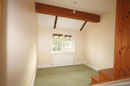 2 bedroom terraced house to rent - Photo 3