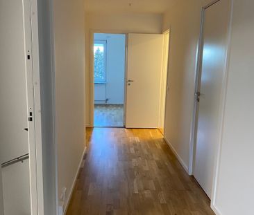 Hasselgatan, Upplands Väsby - Foto 1