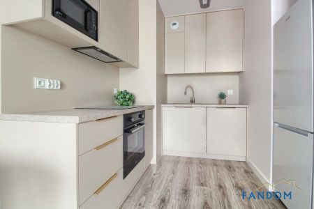 2 pokoje 31 m2 | GARAŻ + KOMÓRKA | os. ARCHITEKTÓW - Zdjęcie 3