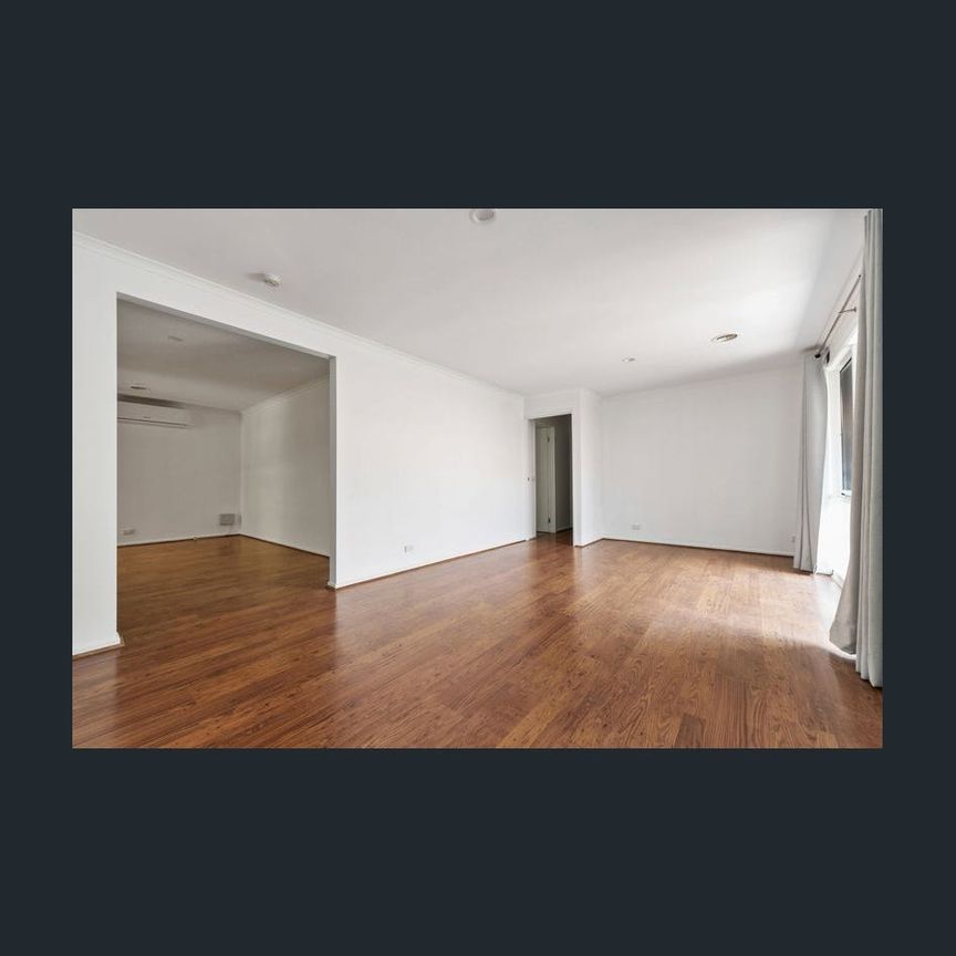 Gorgeous 3 Bedroom Home in Prime Location Langwarrin. - Photo 1