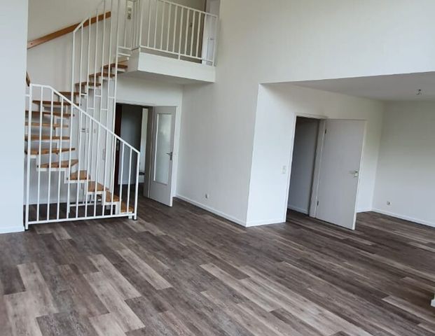 Elegant & Stilvoll: Maisonette-Appartement mit Blick ins Grüne! - Photo 1