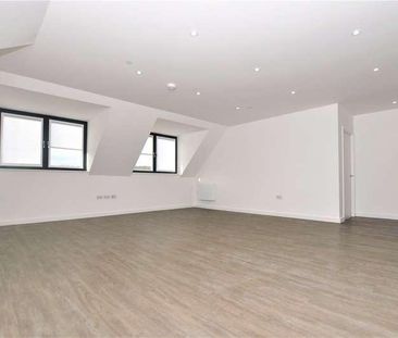 Prestige House, High Street, Egham, Surrey, TW20 - Photo 4