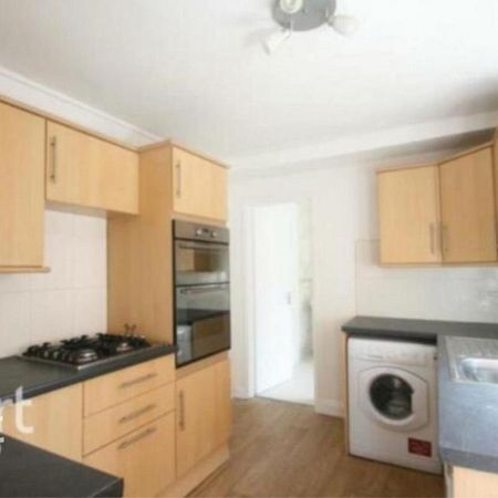 1 bedroom in a house share to rent - Photo 3