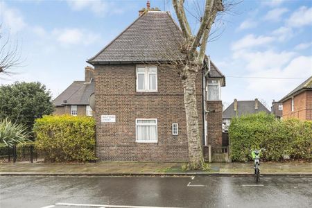 3 bedroom end of terrace house to rent - Photo 3