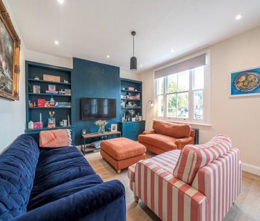 2 bedroom flat to rent - Photo 2