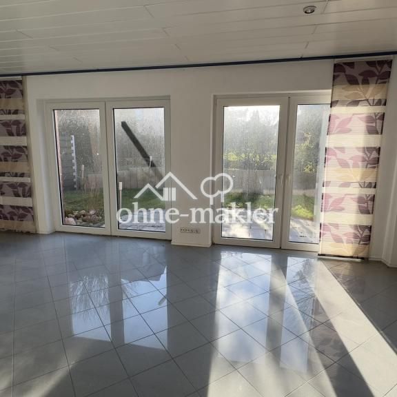 Haus mit moderner Küche, Kamin und bodentiefen Fenstern – sofort bezugsfertig! - Foto 1