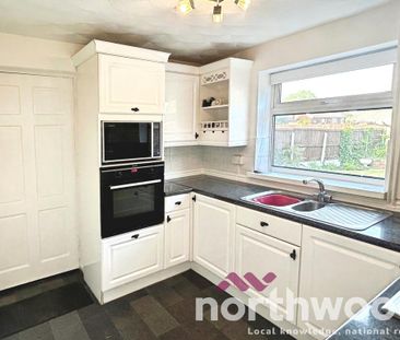 3 bedroom semi-detached house to rent - Photo 6