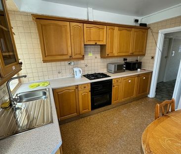 Room in a Shared House, Neeld Crescent, HA9 - Photo 5