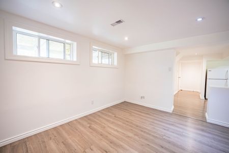 For Lease - 235 Pleasant Avenue Unit# Basement, Toronto, Ontario - Photo 5