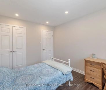 75 Wright Crescent #Upper - Photo 1