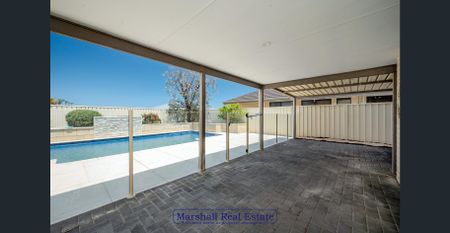 4x2 Summer Entertainer with Pool - Photo 4