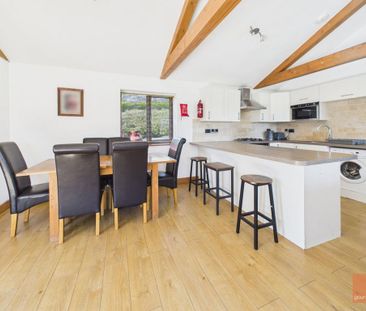 3 bedroom detached bungalow to rent - Photo 3