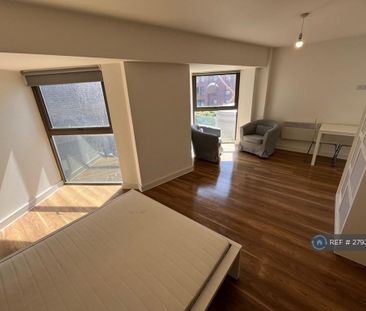 Studio to rent - Photo 3