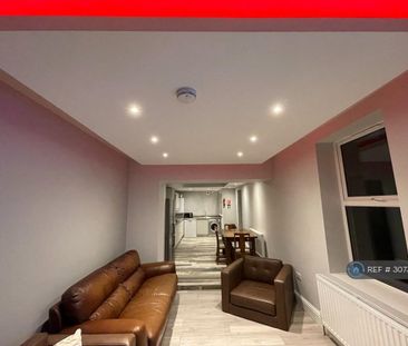 7 bedroom terraced house to rent - Photo 2