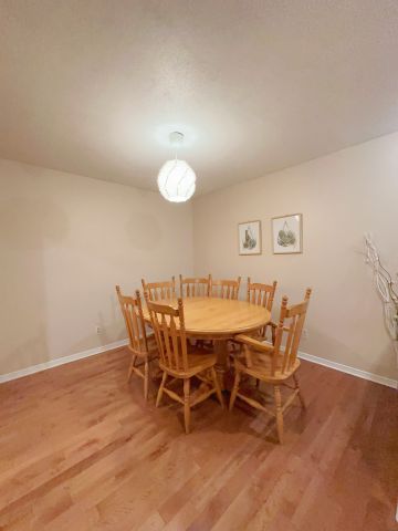 For Lease - 113 Stonebriar Drive, South of Baseline to Knoxdale, Ontario - Photo 2