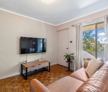 Spacious unit with modern interior in Penrith CBD - Photo 1