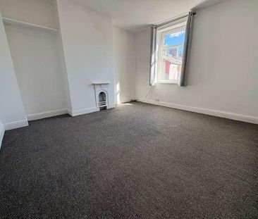 Victor Terrace, Barnsley, S70 - Photo 3