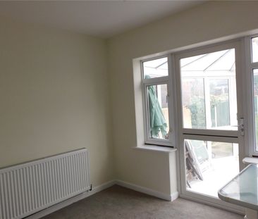 Springfield Place, Yeovil, Somerset, BA21 - Photo 3