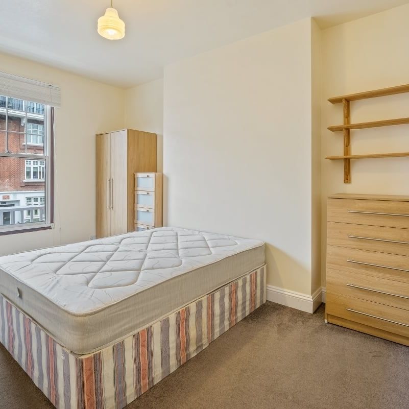 3 bedroom flat to rent - Photo 1