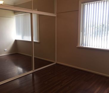 Front house with updated kitchen and bathroom - Photo 3