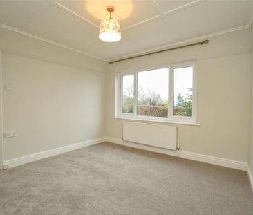 3 bedroom detached bungalow to rent - Photo 5