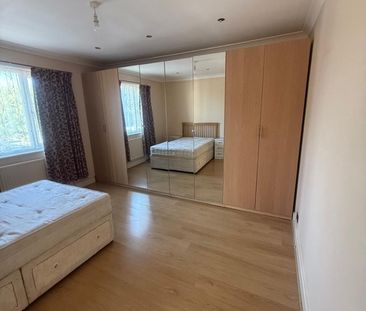 3 Bed Semi-Detached House, Pinner Road, HA1 - Photo 3
